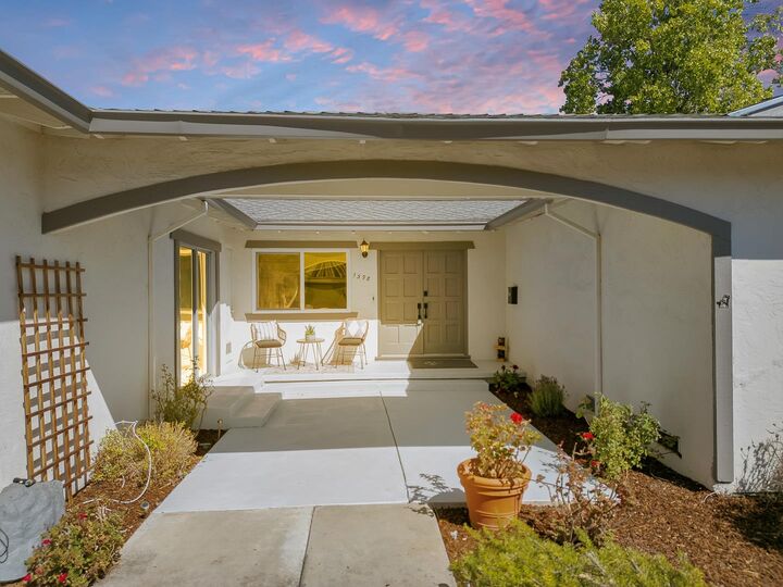 Property Photo:  1598 Benton Street  CA 94087 