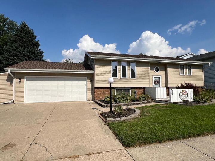 1327 South Walnut Street  Janesville WI 53546 photo