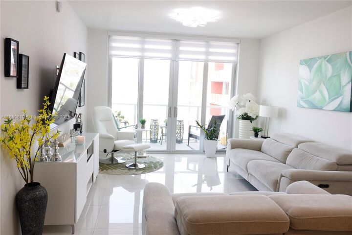 7825 NW 107th Ave 717  Doral FL 33178 photo