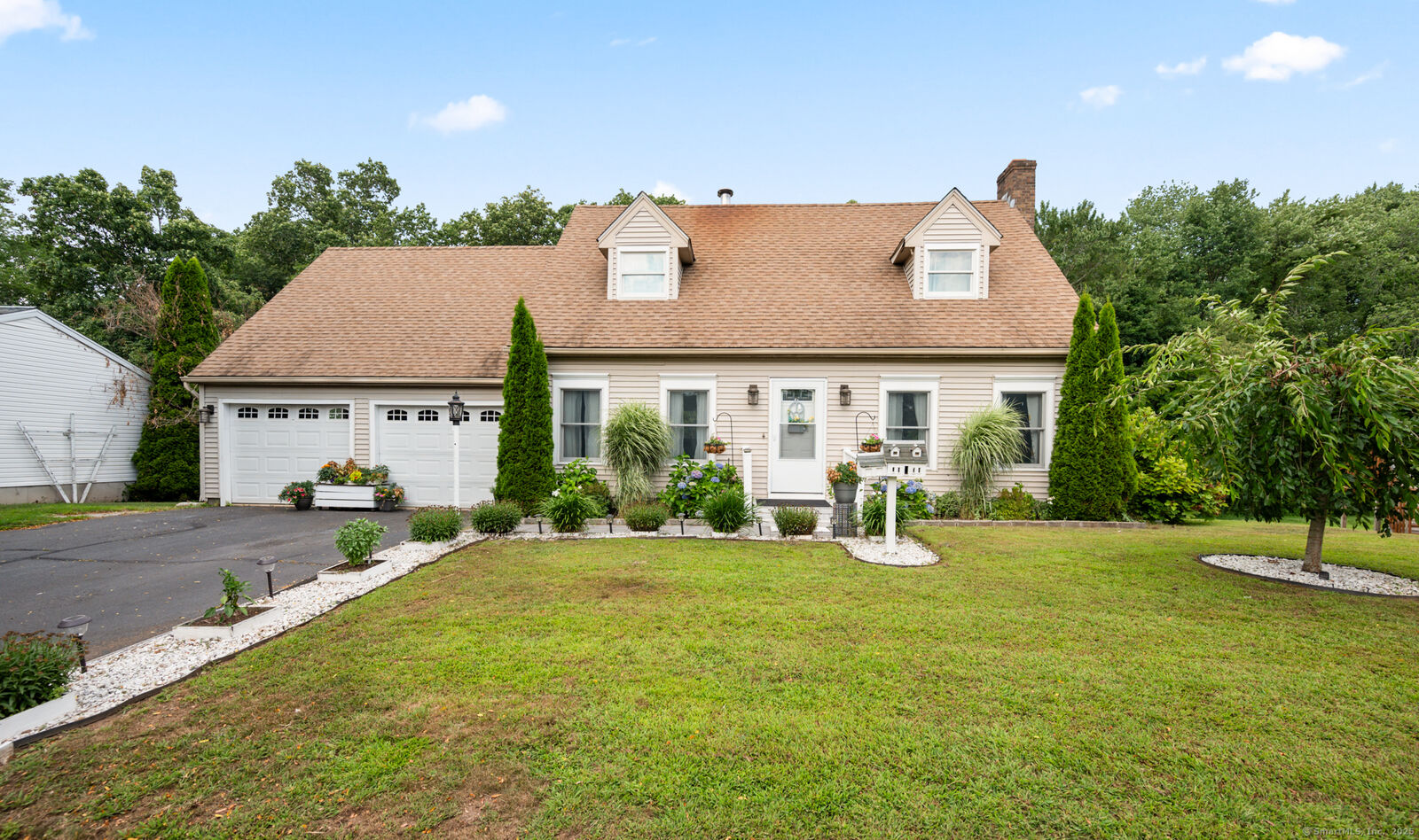 Property Photo:  22 Fawn Drive  CT 06451 