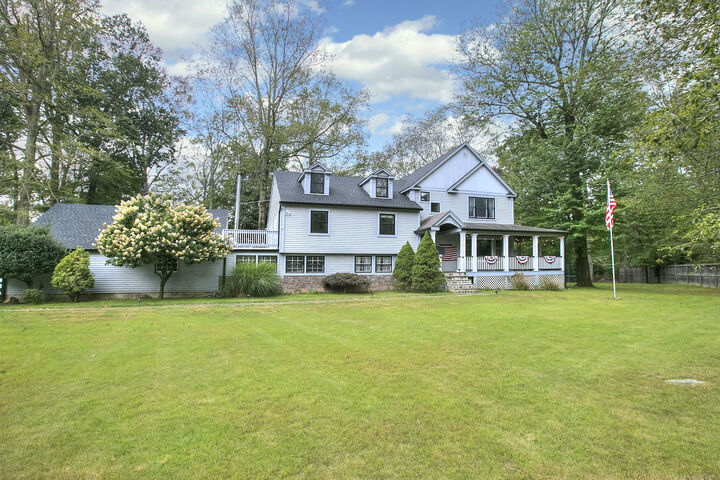 Property Photo:  43 Burr Farms Road  CT 06880 