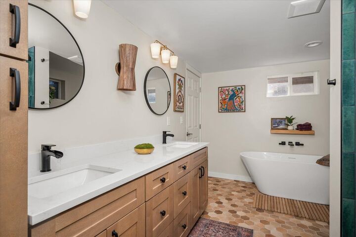 Property Photo:  12120 E Maxwell Ave  WA 99206 