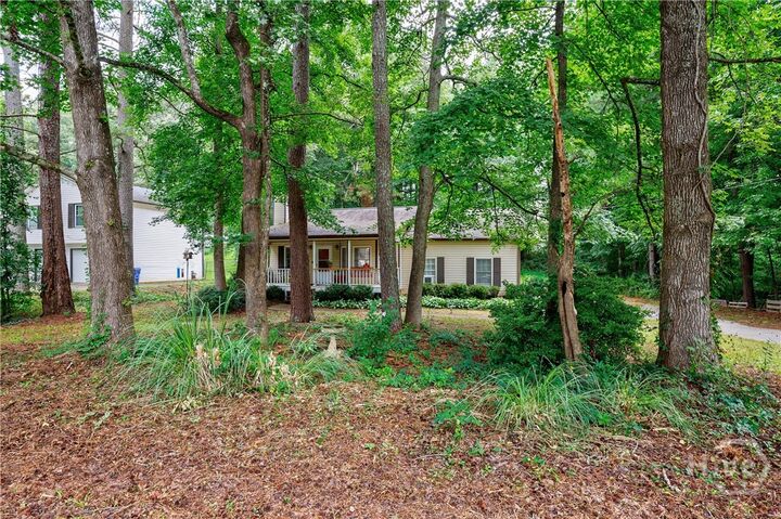 Property Photo: 1781 Rose Garden Lane GA 30052