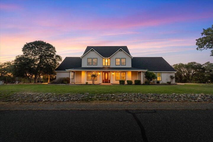 15125 Kobbuntie Court  Red Bluff CA 96080-7993 photo