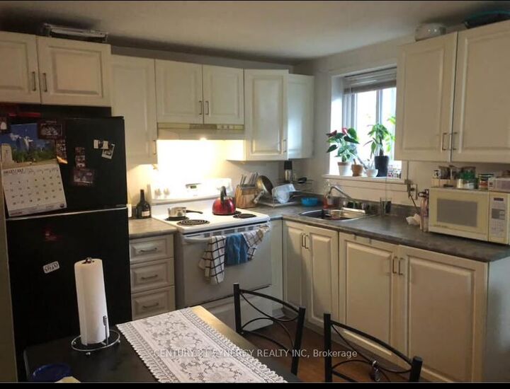 Photo de la propriété:  269 Lalemant Street C  ON K1L 7G1 