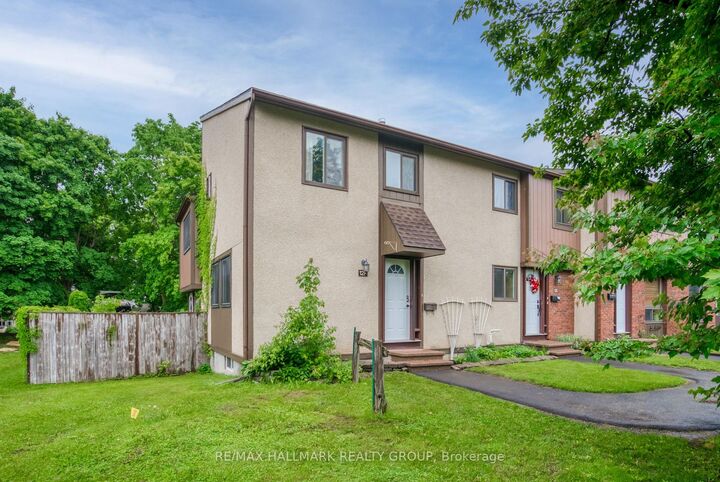 12F Larkshire Lane  Barrhaven ON K2J 1Y6 photo
