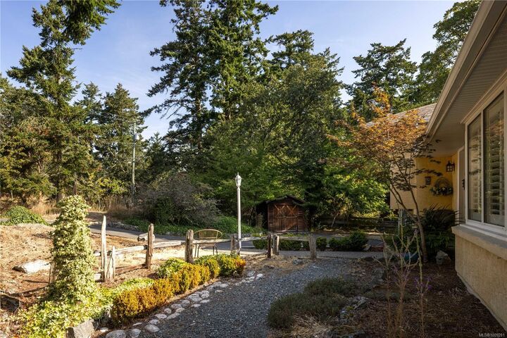 Property Photo: 3935 Tudor Ave BC V8N 4L2