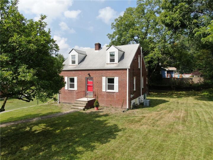 Property Photo:  111 McClelland Dr  PA 15238 