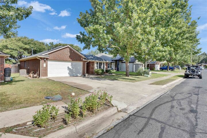 Property Photo:  2625 Gate Ridge Drive  TX 78748 