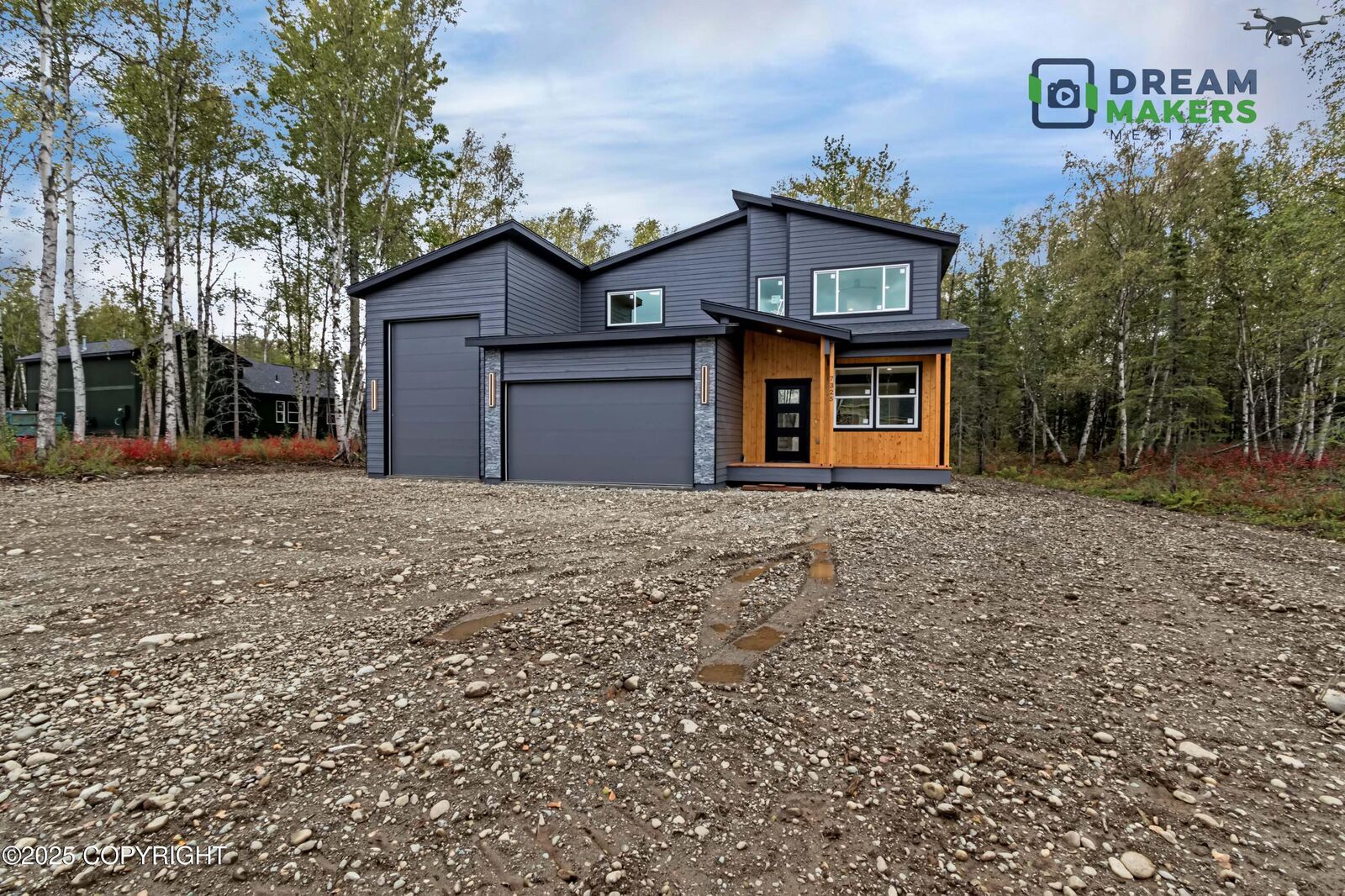 Property Photo:  7325 N Paw Street  AK 99654 