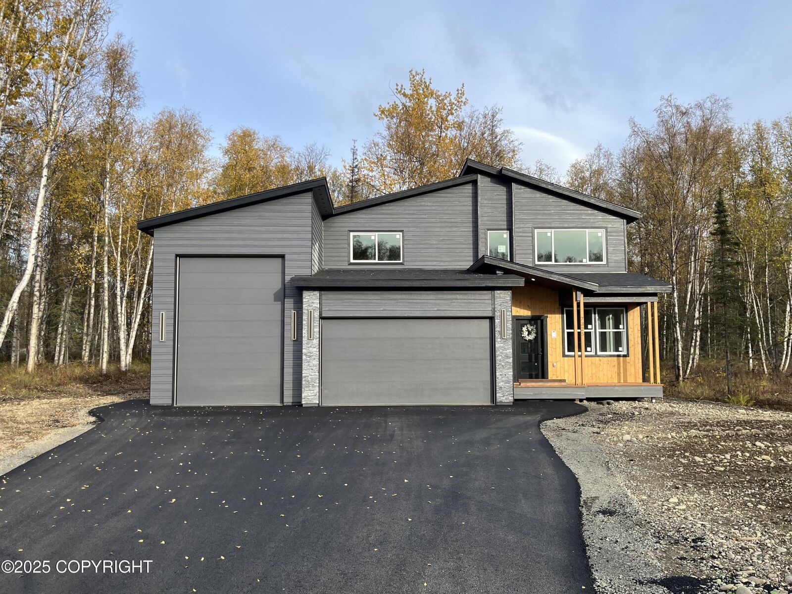 Property Photo: 7325 N Paw Street AK 99654