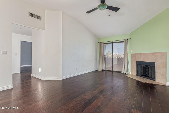 Property Photo: 11515 N 91st Street 205 AZ 85260