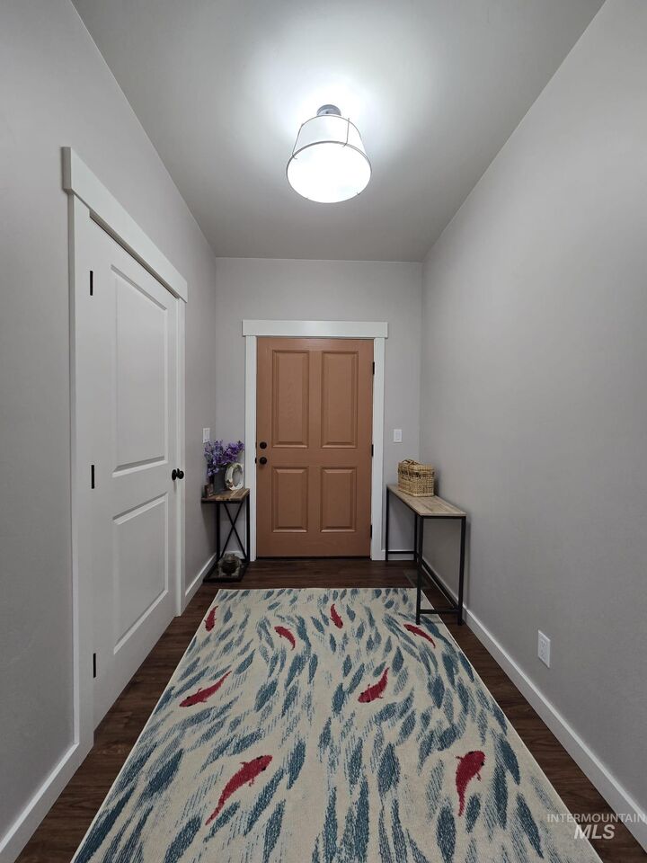 Property Photo: 942 W Wanda Lane ID 83336