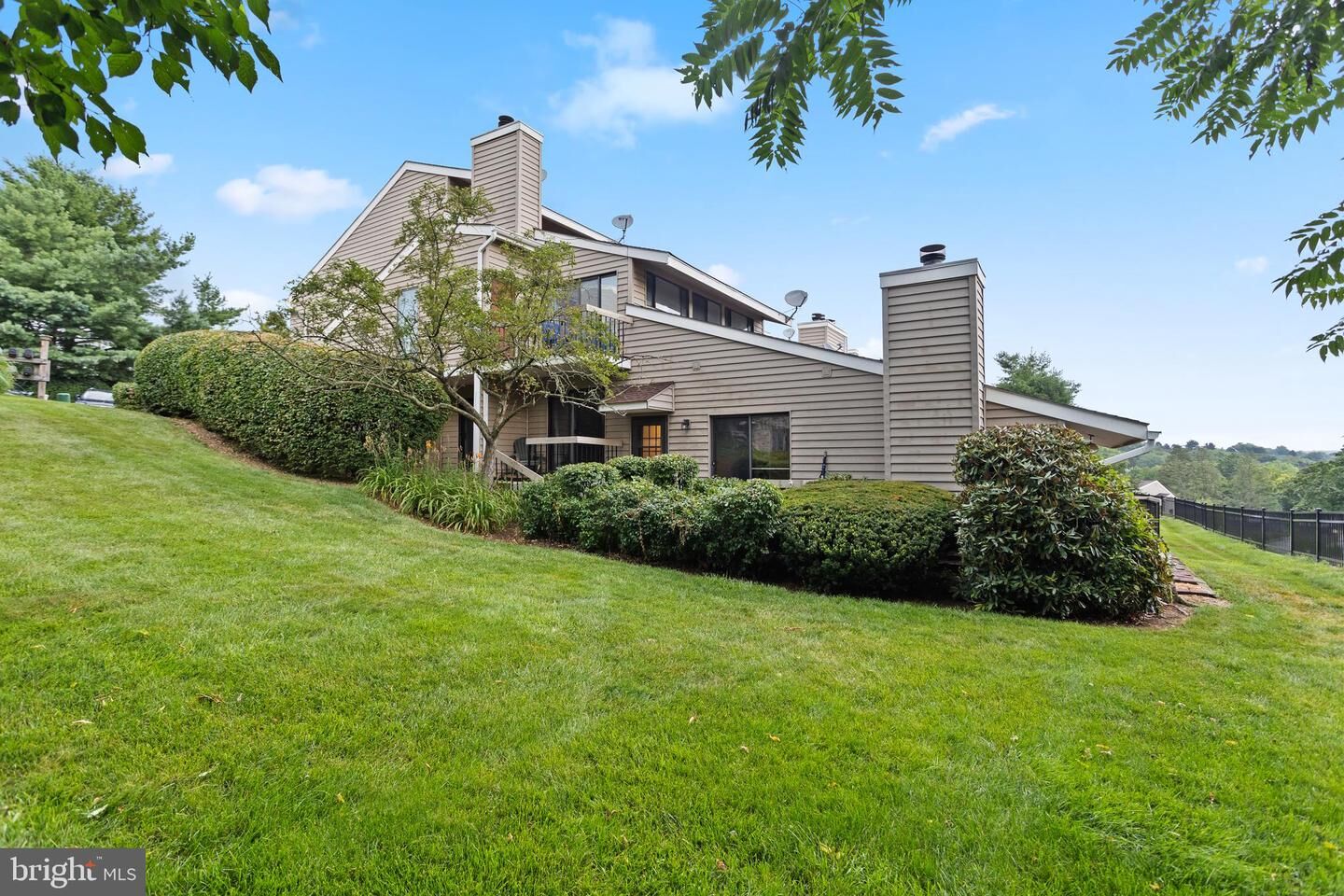 Property Photo:  41 Overlook Drive  NJ 08809 