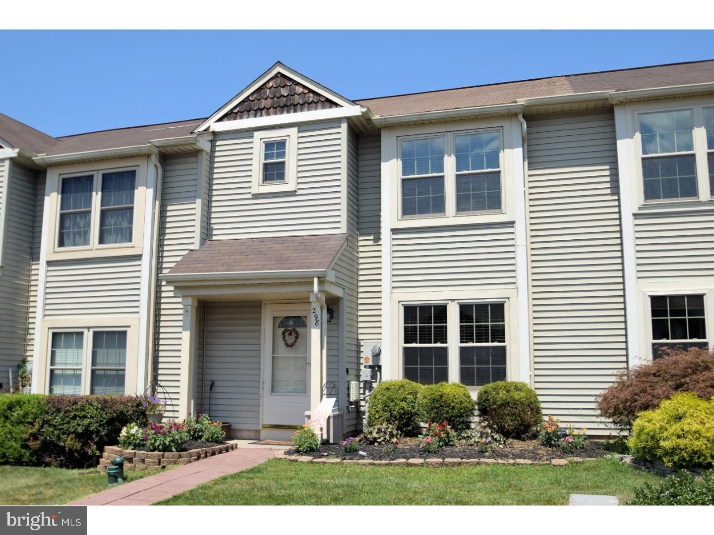 Property Photo: 298 Kent Lane PA 18944