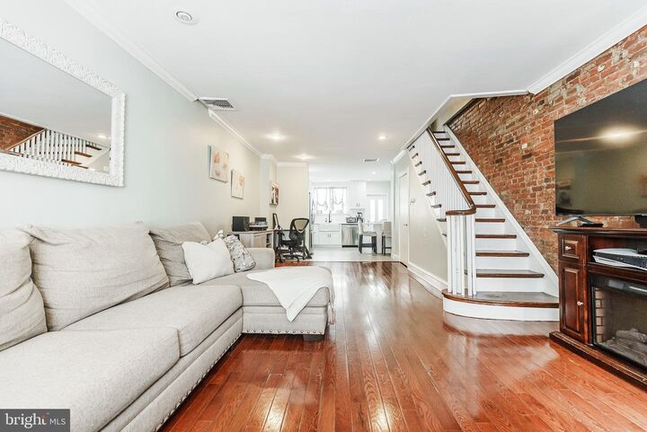 Property Photo: 347 Tree Street PA 19148