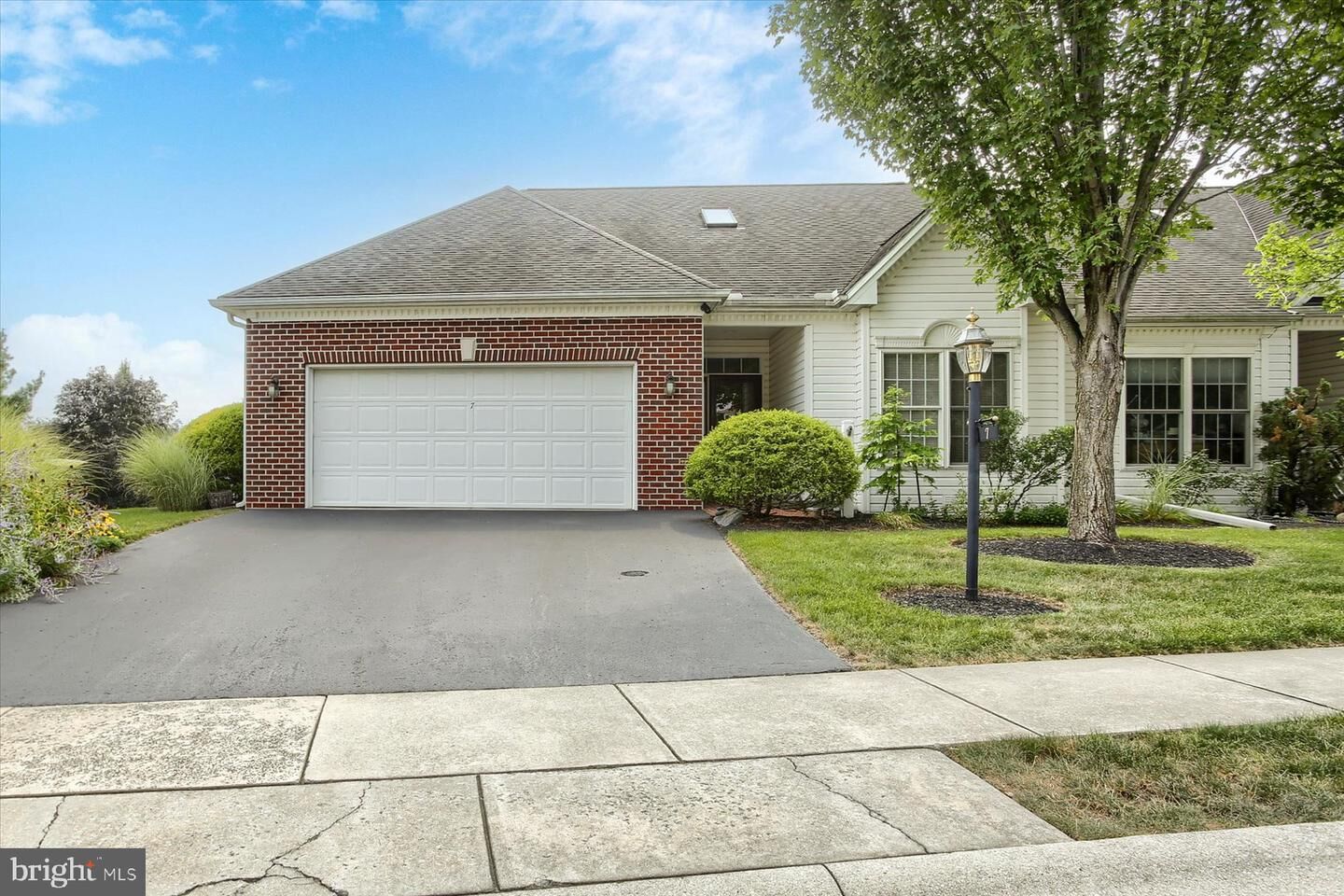 Property Photo: 7 Tuscany Court PA 17011