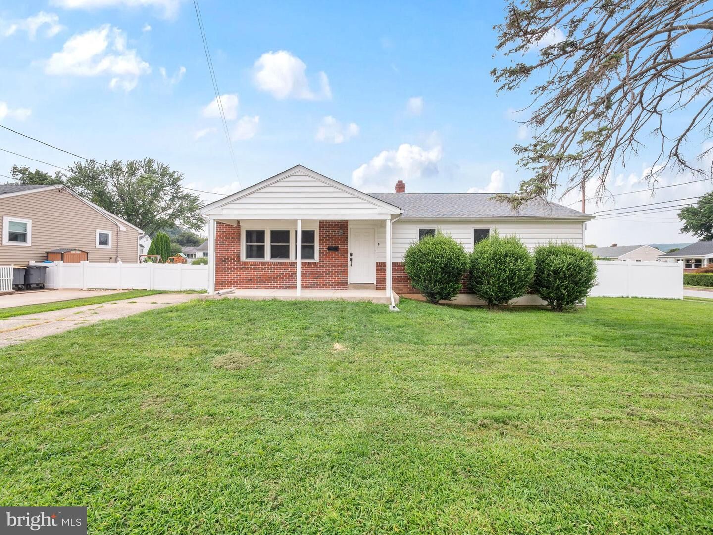 Property Photo: 8 Rock Raymond Road PA 19335