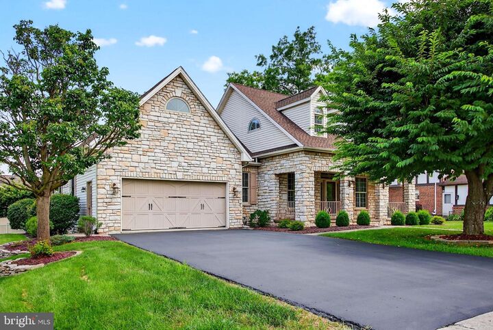 Property Photo:  481 E Elmwood Avenue  PA 17055 