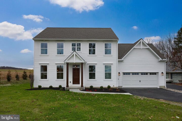 1217 Lebanon Road  Manheim PA 17545 photo