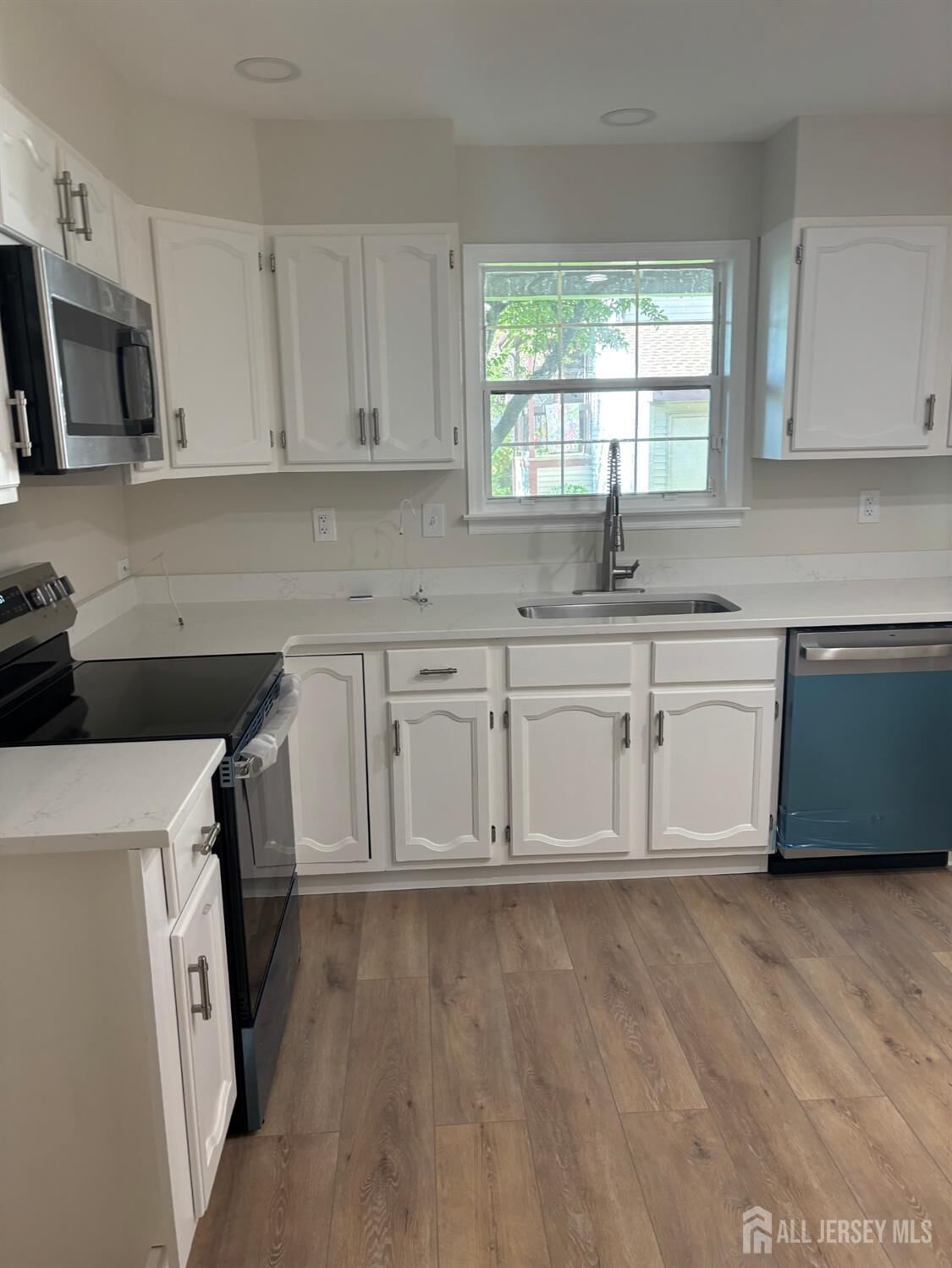 Property Photo: 8 Benjamin Franklin Drive NJ 08831