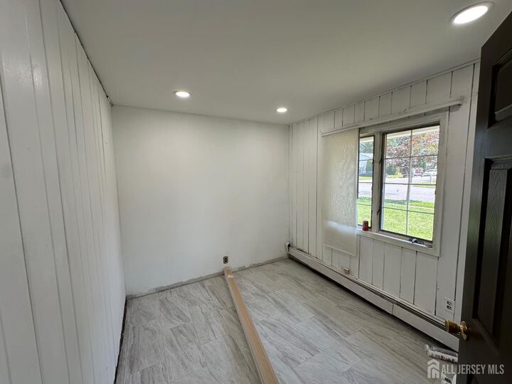 Property Photo:  128 Homes Park Avenue  NJ 08830 