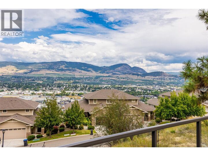 Photo de la propriété: 975 Monashee Place BC V1V 1J5