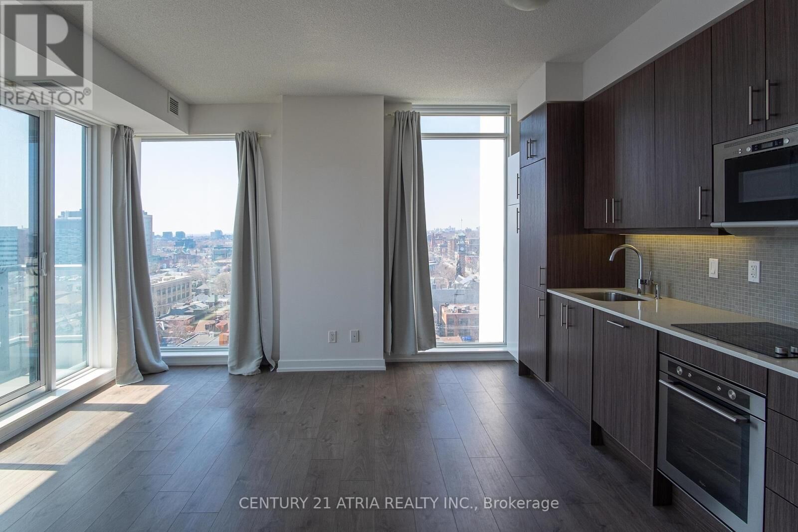 Property Photo: 297 College Street 1209 ON M5T 1S2