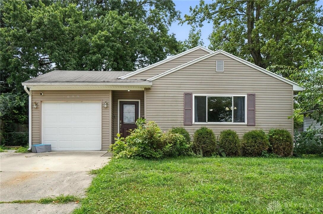 Property Photo:  1608 Forrer Boulevard  OH 45420 