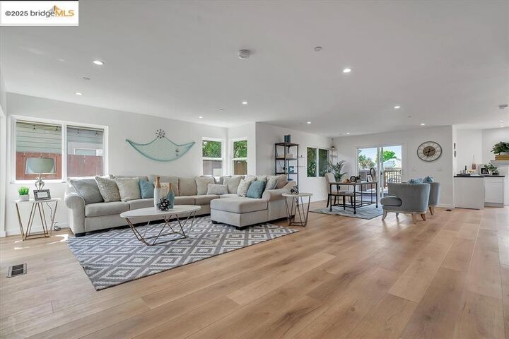 Property Photo:  1642 Dune Point Ct  CA 94505 