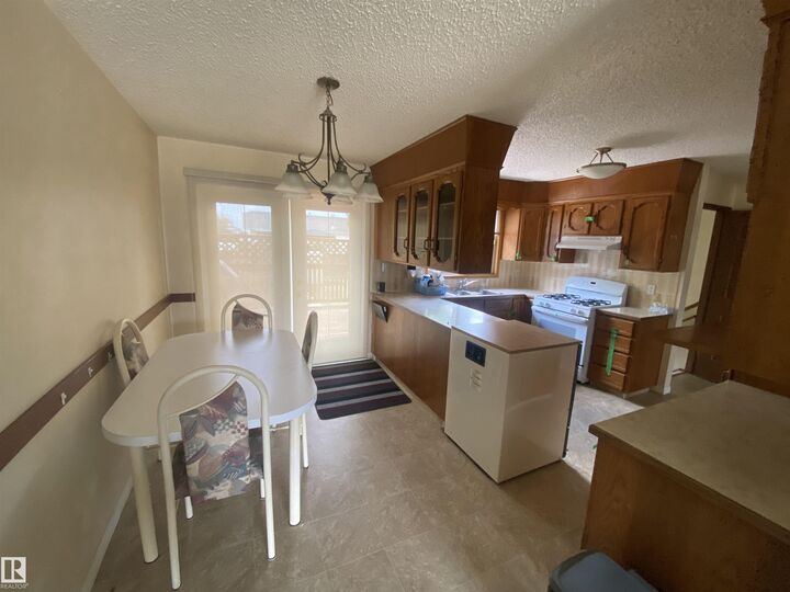 Property Photo: 5918 52 AB T9C 1J1