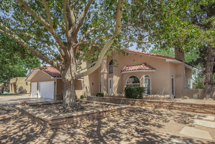 Property Photo:  1639 Tierra Del Rio NW  NM 87107 