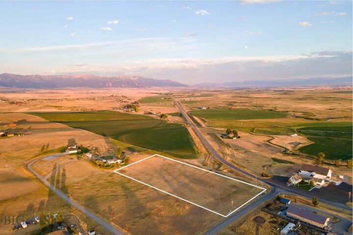 Property Photo:  8550 Dry Creek Road  MT 59714 