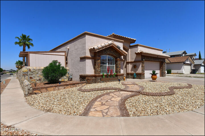 617 Paseo Mision Street  Horizon City TX 79928 photo