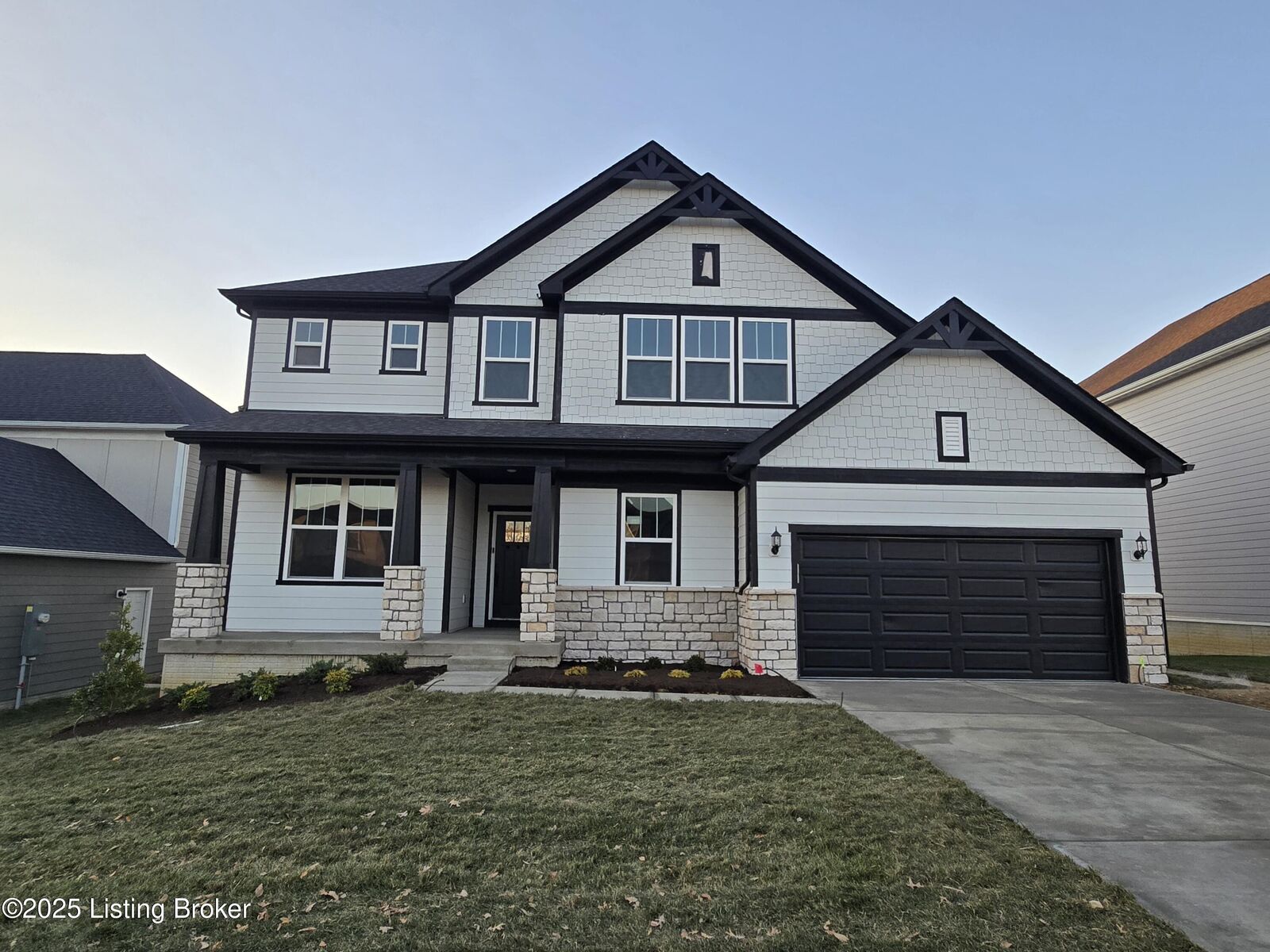 Property Photo: 17510 Serenity Ridge Ct KY 40023