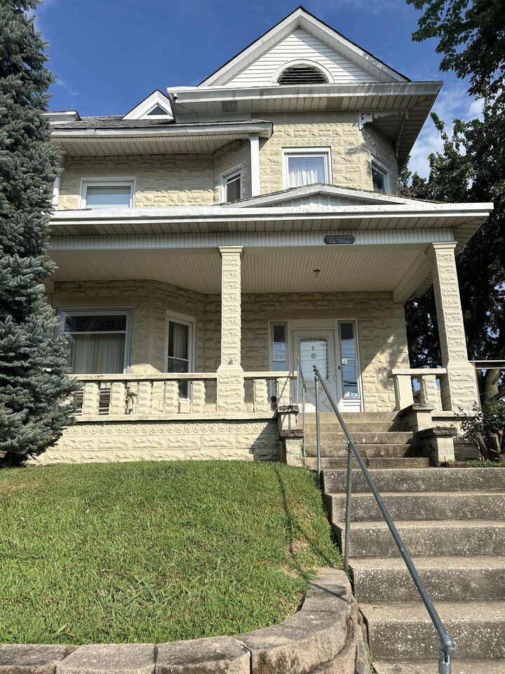 1316 N Elm Street  Henderson KY 42420 photo