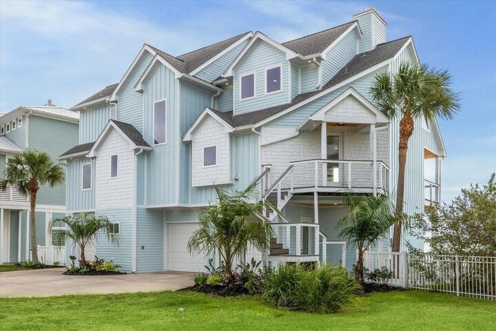 Property Photo:  143 Bora Bora Drive  TX 77554 