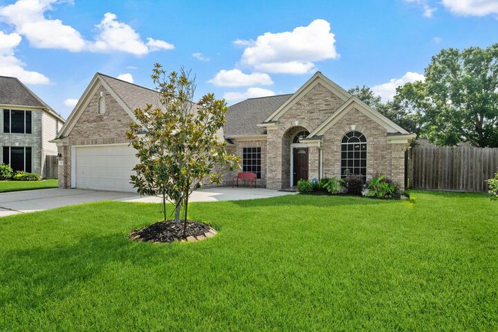 Property Photo:  10323 Otter Circle  TX 77523 