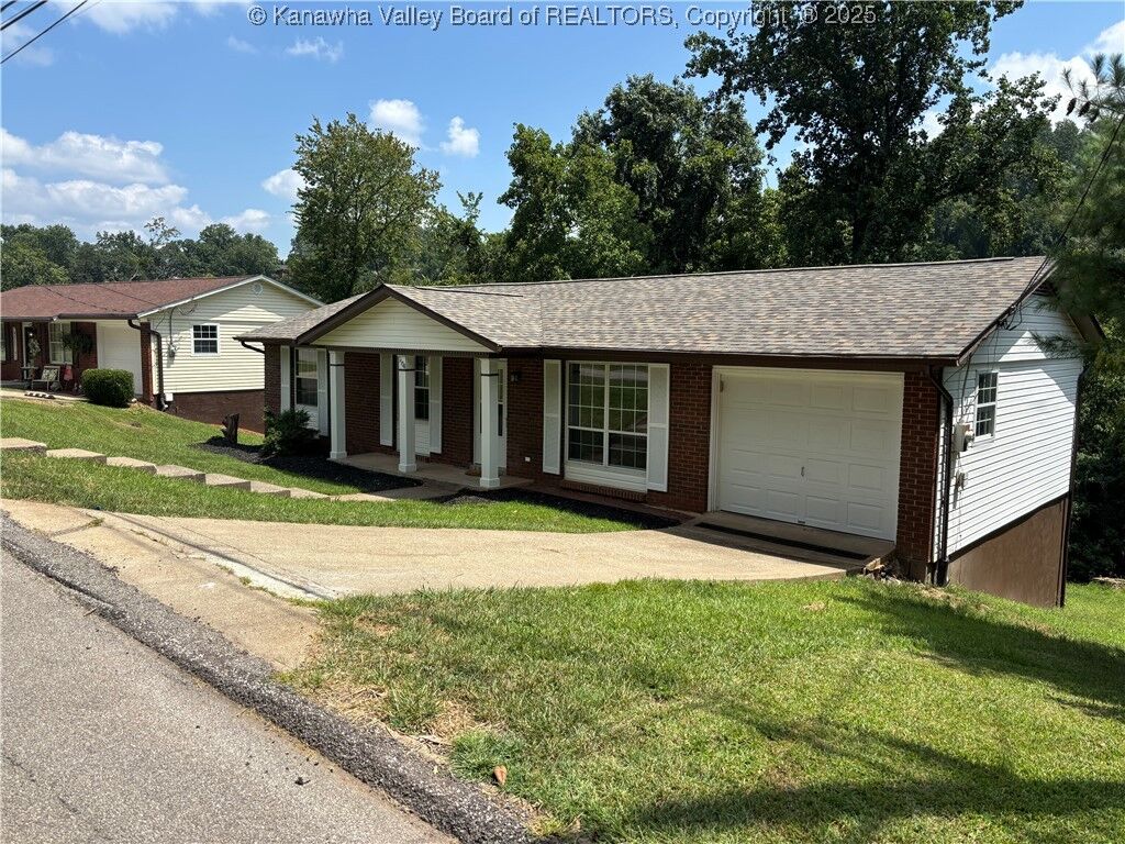 Property Photo:  1504 Susan Road  WV 25303 