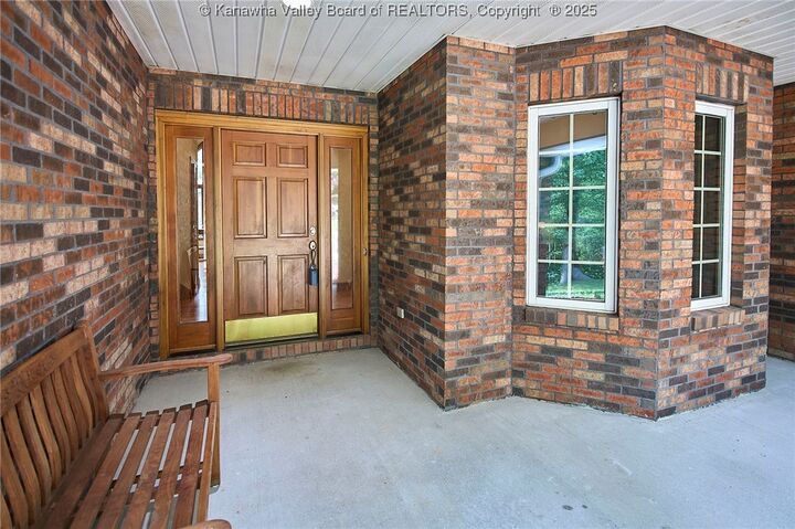 Property Photo: 320 Tea Table Road WV 25143