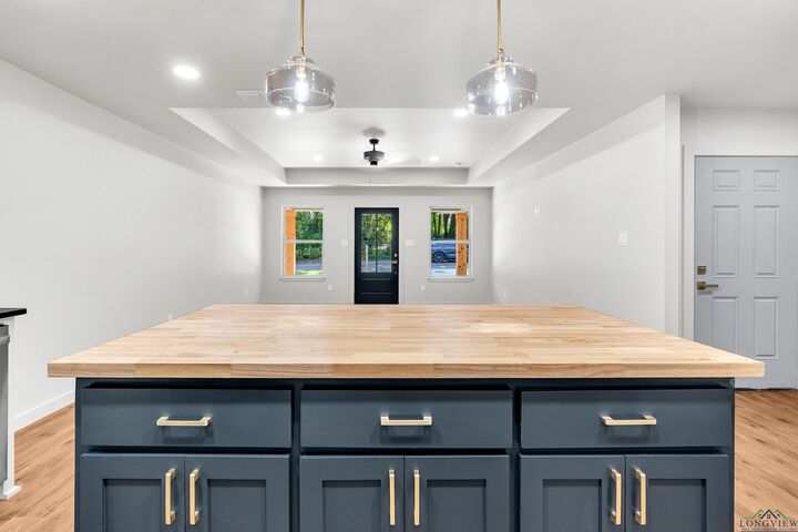Property Photo:  2213 Dunbar Drive  TX 75602 