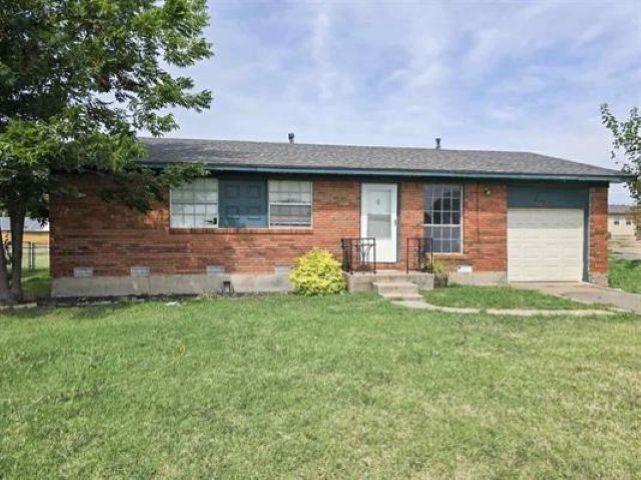 Property Photo:  5830 NW Kinyon Ave  OK 73505 