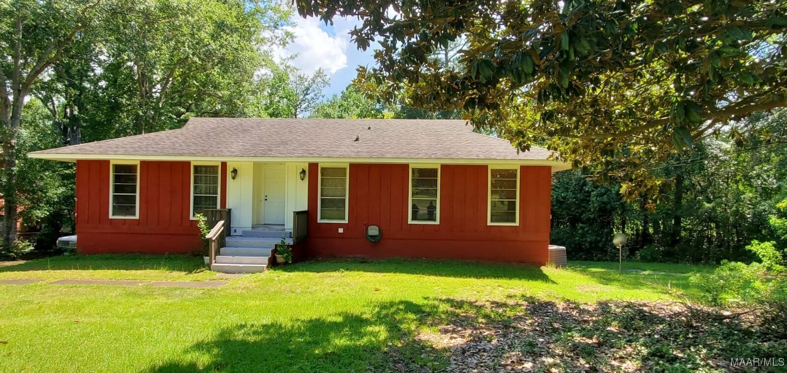 Property Photo: 6661 Rives Road AL 36025