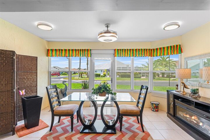 Property Photo: 543 Clubhill Dr FL 33844