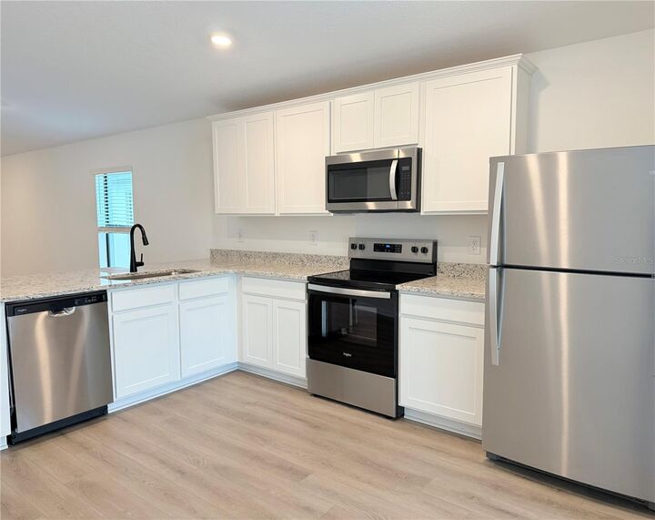 Property Photo:  5745 Helmsman Court  FL 33619 