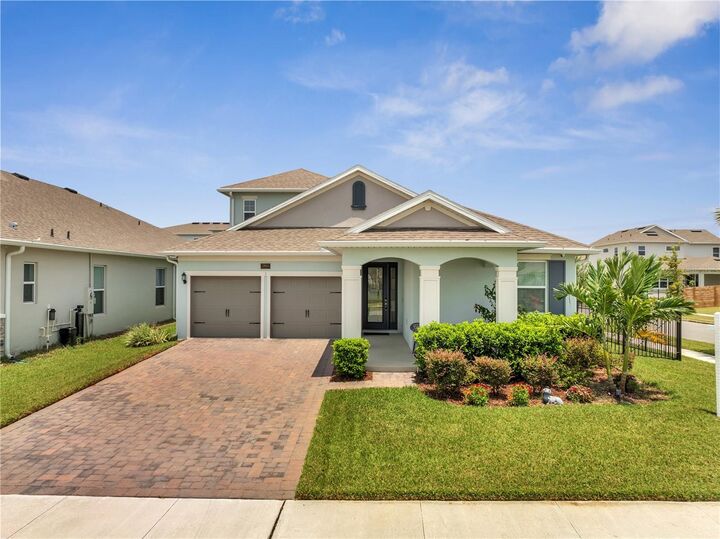 Property Photo:  19041 Blueleaf Street  FL 32827 