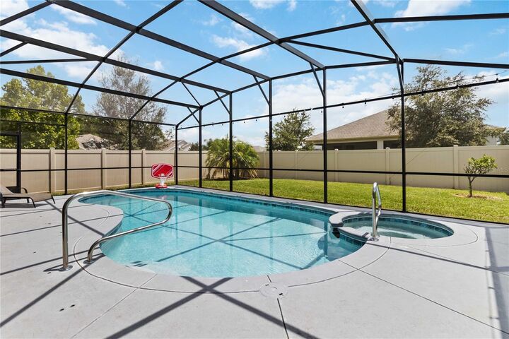 Property Photo:  5333 Amersham Lane  FL 34771 
