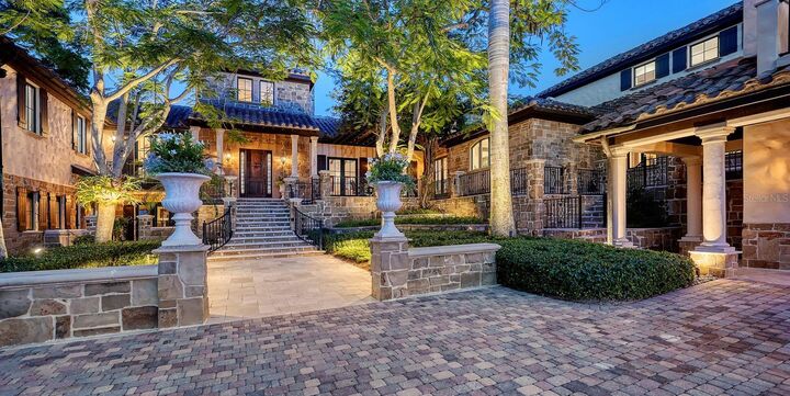 Property Photo:  265 Cedar Park Circle  FL 34242 