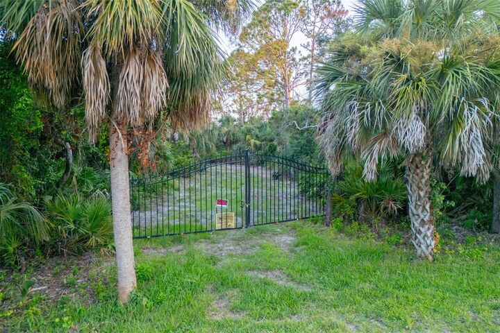 Property Photo: Bayshore Drive FL 34223