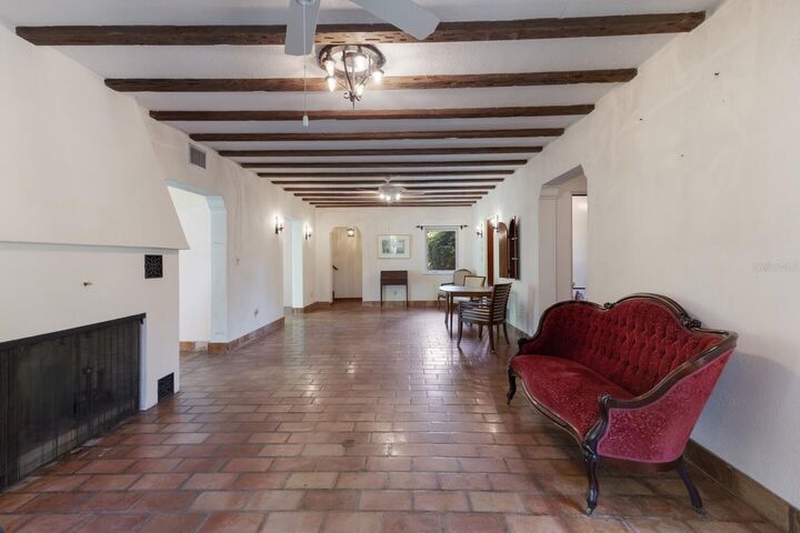 Property Photo:  457 Woodland Drive  FL 34234 